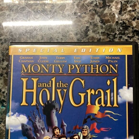 Monty Python and the Holy Grail Special Edition DVD - Picture 3 of 5